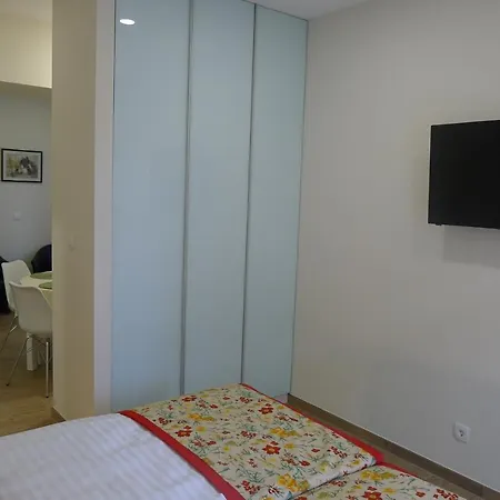 Frühstückspension Centre Zlatan Rooms&studio 3*