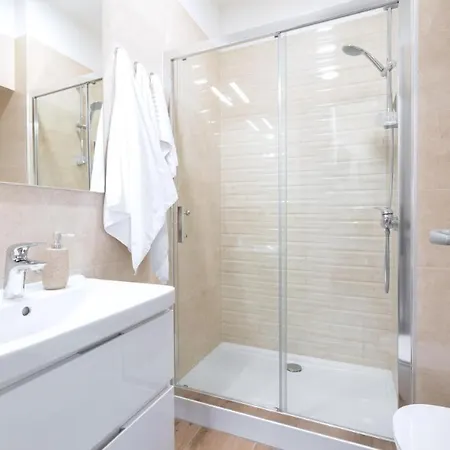 Centre Zlatan Rooms&studio Bed and breakfast 3*