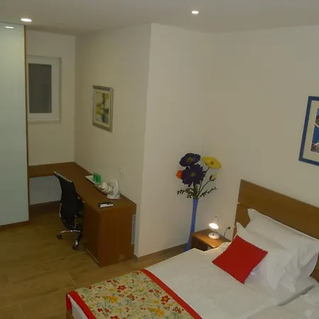 Centre Zlatan Rooms&studio Bed & Breakfast 3*
