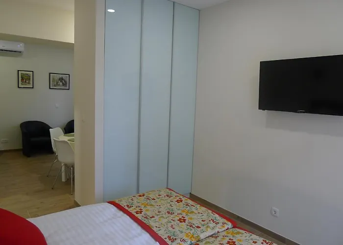 Bed & Breakfast Centre Zlatan Rooms&studio 3*